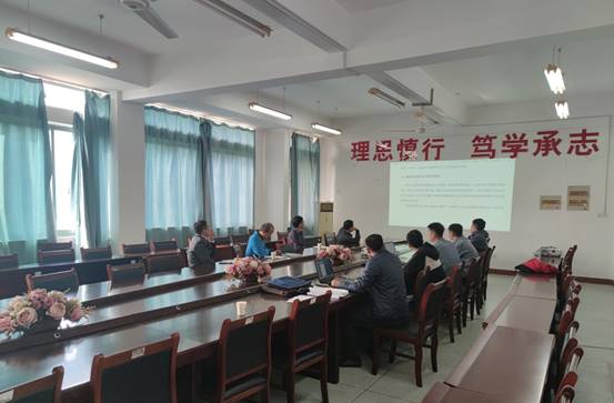 理学院开展2019级研究生中期考核工作